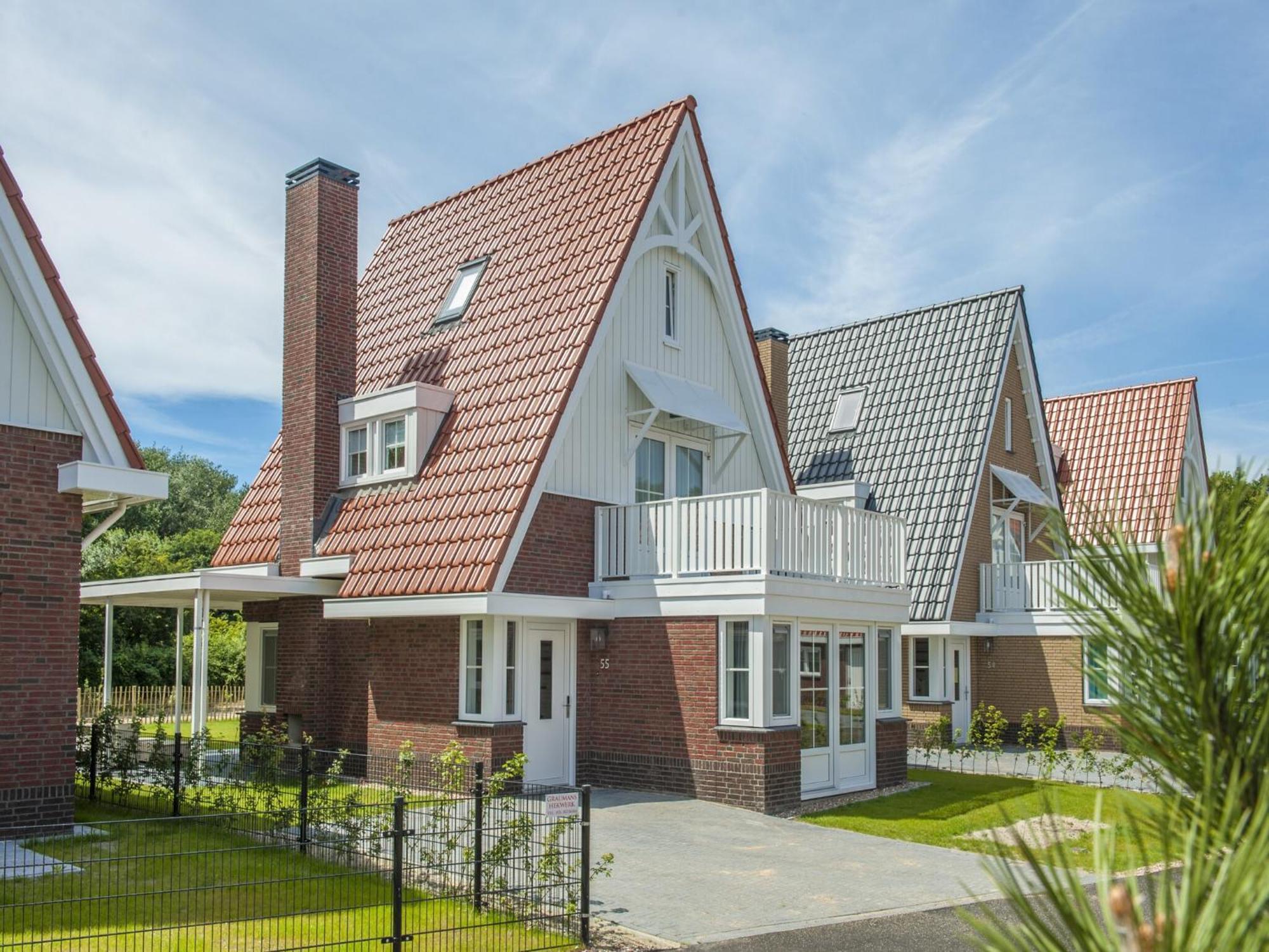 Villa Luxurious Stately With 4 Bathrooms, 1km From The *