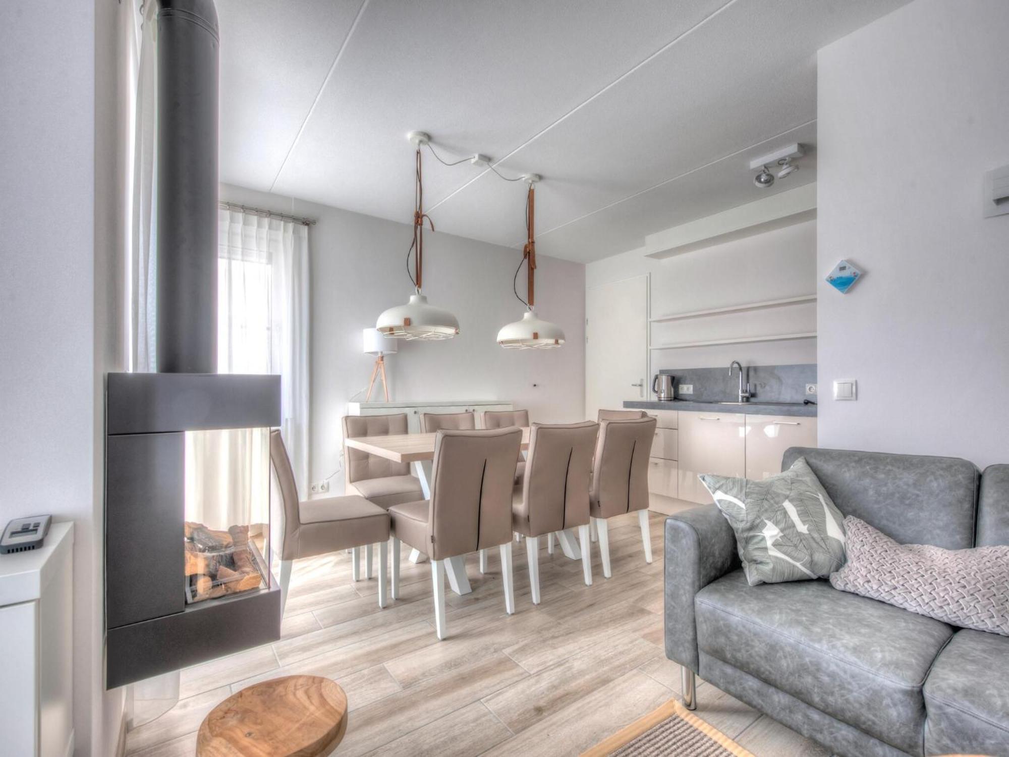 Villa Luxurious Stately With 4 Bathrooms, 1km From The
